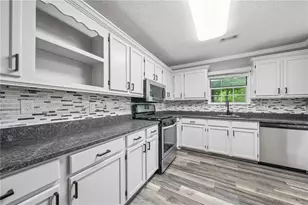 185 Starrs Mill Dr, Senoia, GA 30276 - Photo 16