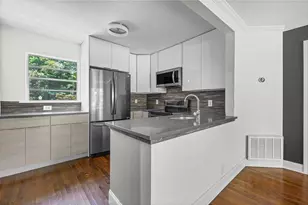 2240 Cheshire Bridge Rd NE, Atlanta, GA 30324 - Photo 8