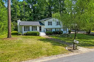 1236 Country Pine Dr, Ellenwood, GA 30294 - Photo 2