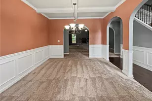4742 Shire Dr, Lithonia, GA 30038 - Photo 6