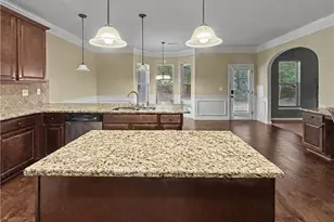 4742 Shire Dr, Lithonia, GA 30038 - Photo 10