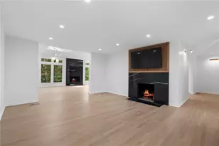 366 Blackland Rd NW, Atlanta, GA 30342 - Photo 18