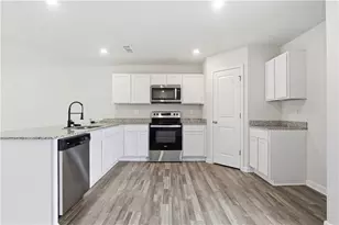 154 Catalpa Rd, Milner, GA 30257 - Photo 2