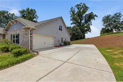 5911 Wauka Valley Pass, Clermont, GA 30527 - Photo 14