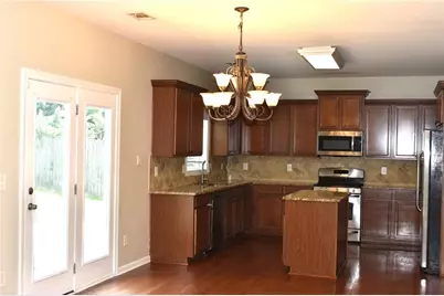 3327 Edenridge Court, Buford, GA 30519 - Photo 4