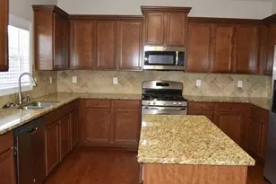 3327 Edenridge Ct, Buford, GA 30519 - Photo 2