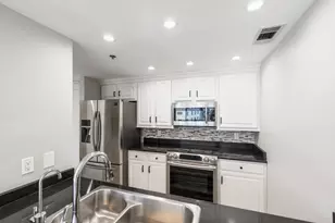 3481 Lakeside Dr, Atlanta, GA 30326 - Photo 10