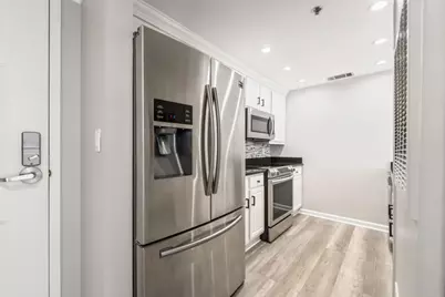 3481 Lakeside Drive #2303, Atlanta, GA 30326 - Photo 10