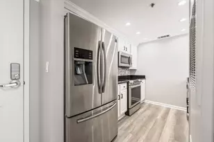 3481 Lakeside Dr, Atlanta, GA 30326 - Photo 10