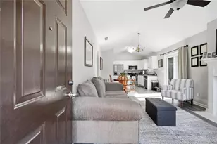 226 Park Pl, Woodstock, GA 30189 - Photo 4