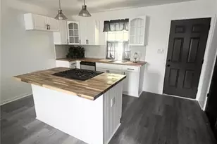 4095 Ester Dr SW, Atlanta, GA 30331 - Photo 2