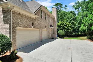 1020 Cranbrook Glen Ln, Snellville, GA 30078 - Photo 2