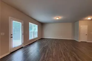 165 Canvas Ives Dr, Lawrenceville, GA 30045 - Photo 6