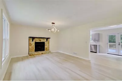 18 Regal Way NW, Lawrenceville, GA 30044 - Photo 10