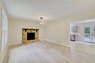 18 Regal Way NW, Lawrenceville, GA 30044 - Photo 10