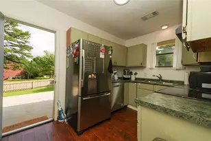 351 Freeport Dr, Lawrenceville, GA 30046 - Photo 6