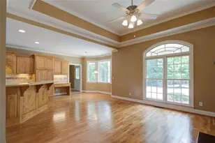 8145 Bennett Ln, Gainesville, GA 30506 - Photo 2