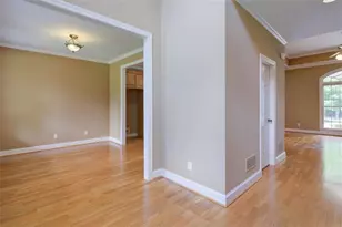 8145 Bennett Ln, Gainesville, GA 30506 - Photo 6