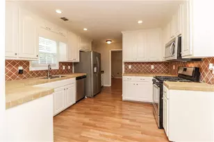 1387 Bramlett Forest Ct, Lawrenceville, GA 30045 - Photo 2