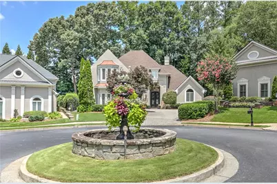 650 River Falls Court, Roswell, GA 30076 - Photo 2
