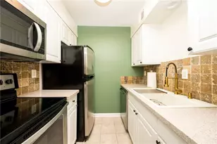 127 Lablanc Way NW, Atlanta, GA 30327 - Photo 10