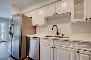 6980 Roswell Rd, Atlanta, GA 30328 - Photo 4