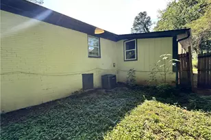 164 Polar Rock Dr SW, Atlanta, GA 30315 - Photo 4
