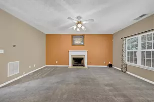 5745 Old Carriage Dr, Atlanta, GA 30349 - Photo 10