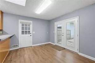 4362 White Oak Dr, Buford, GA 30518 - Photo 16