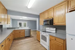 4362 White Oak Dr, Buford, GA 30518 - Photo 16