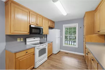 4362 White Oak Drive, Buford, GA 30518 - Photo 18