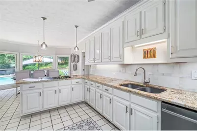 1040 Finnsbury Drive, Roswell, GA 30075 - Photo 18