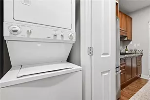 2881 Peachtree Rd NE, Atlanta, GA 30305 - Photo 20