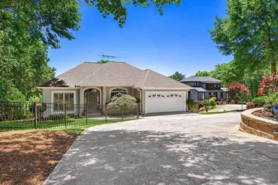 166 Knox Circle, Lavonia, GA 30553 - Photo 1