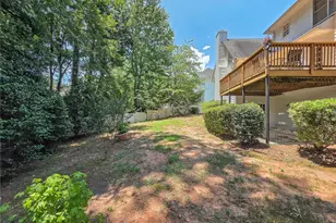1381 Providence Dr, Lawrenceville, GA 30044 - Photo 32