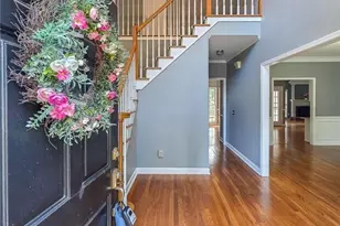 1381 Providence Dr, Lawrenceville, GA 30044 - Photo 2