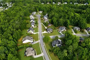 4662 Whitlow Ridge Dr, Bishop, GA 30621 - Photo 2