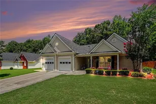 1924 Brittlebank Ln, Lawrenceville, GA 30043 - Photo 2