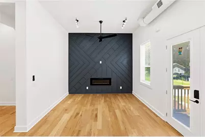 2585 Hood Avenue NW, Atlanta, GA 30318 - Photo 6