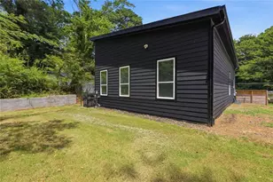 2585 Hood Ave NW, Atlanta, GA 30318 - Photo 16