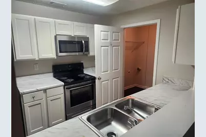 6202 Fairington Ridge Circle, Lithonia, GA 30038 - Photo 8