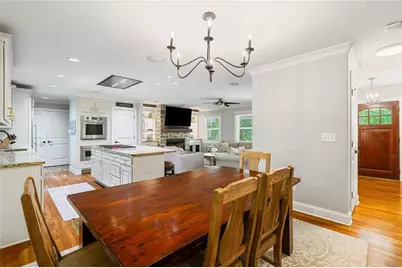 2630 Cove Circle NE, Atlanta, GA 30319 - Photo 14