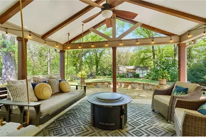 2630 Cove Circle NE, Atlanta, GA 30319 - Photo 42
