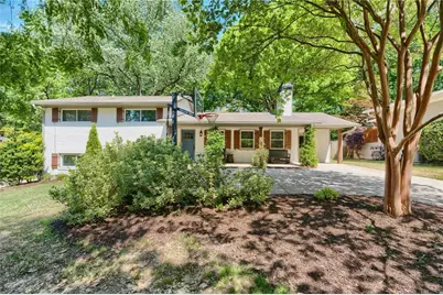 2630 Cove Circle NE, Atlanta, GA 30319 - Photo 2