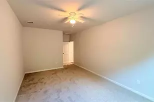 230 Mackenzie Ct, Covington, GA 30016 - Photo 8