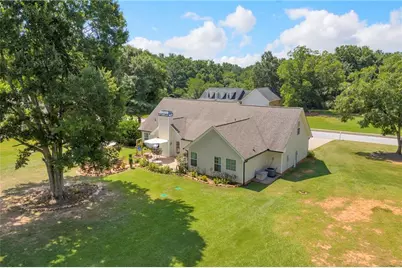 521 Annslee Lane, Loganville, GA 30052 - Photo 4
