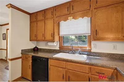 981 Thousand Oaks Drive, Lawrenceville, GA 30043 - Photo 18