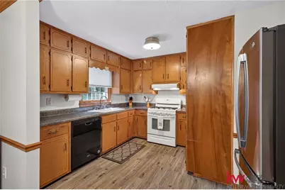 981 Thousand Oaks Drive, Lawrenceville, GA 30043 - Photo 16