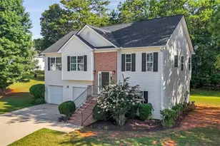 435 Fieldstone Ln, Covington, GA 30016 - Photo 2