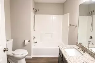 1445 Maple Valley Ct, Union City, GA 30291 - Photo 12